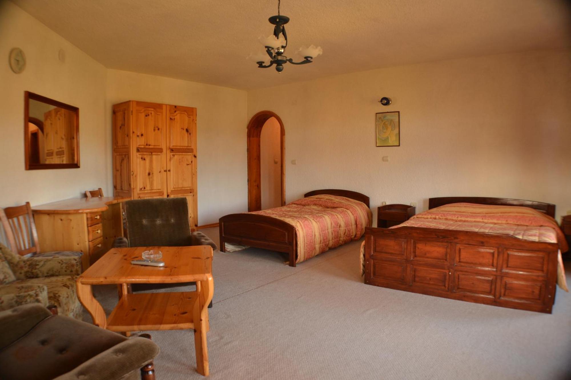 Family Hotel Silver Smoljan Exterior foto